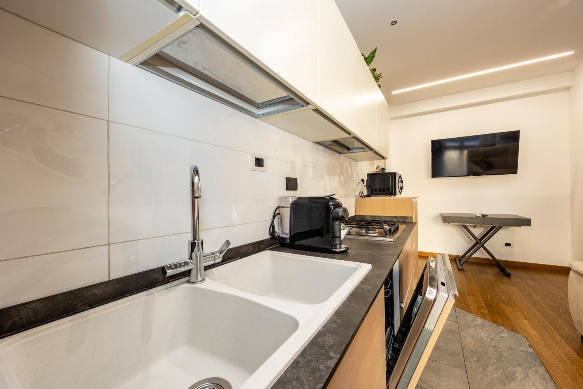 Apartamento Stylish Air Conditionig Wifi Tv 50 Metro 4 Minutes Away *