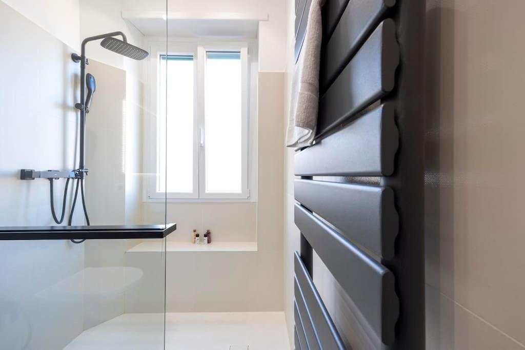 Stylish Air Conditionig Wifi Tv 50 Metro 4 Minutes Away Apartment Rom