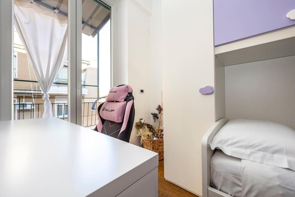 Stylish Air Conditionig Wifi Tv 50 Metro 4 Minutes Away Roma