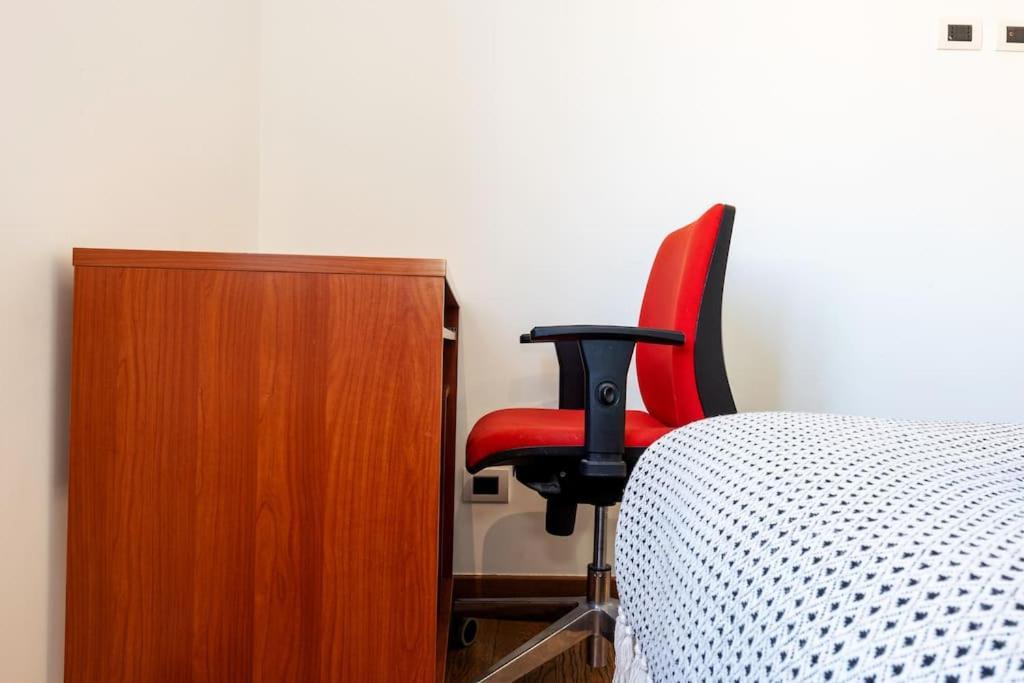 Stylish Air Conditionig Wifi Tv 50 Metro 4 Minutes Away Apartamento Roma